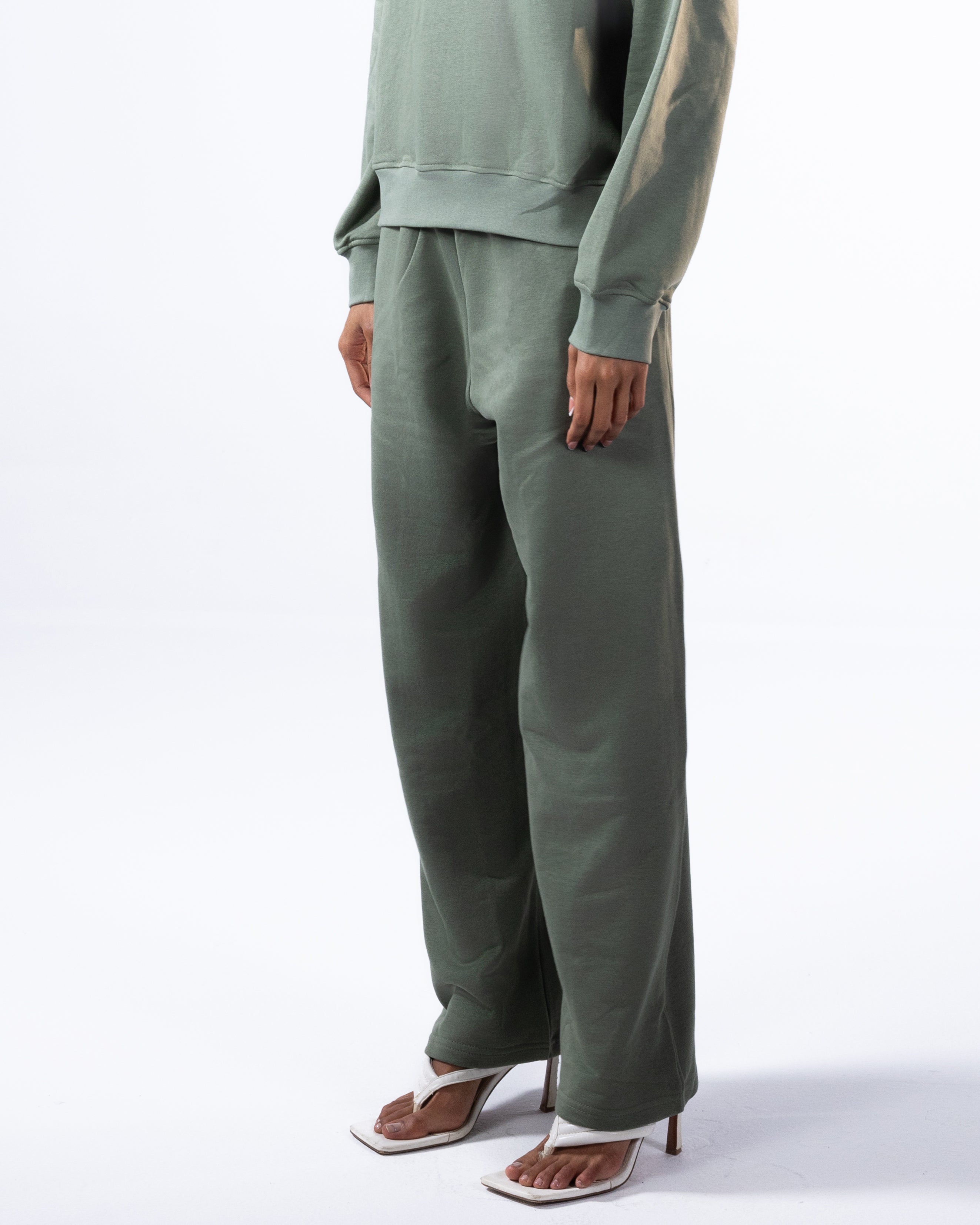 RELAXED SWEATPANTS - OLIVE