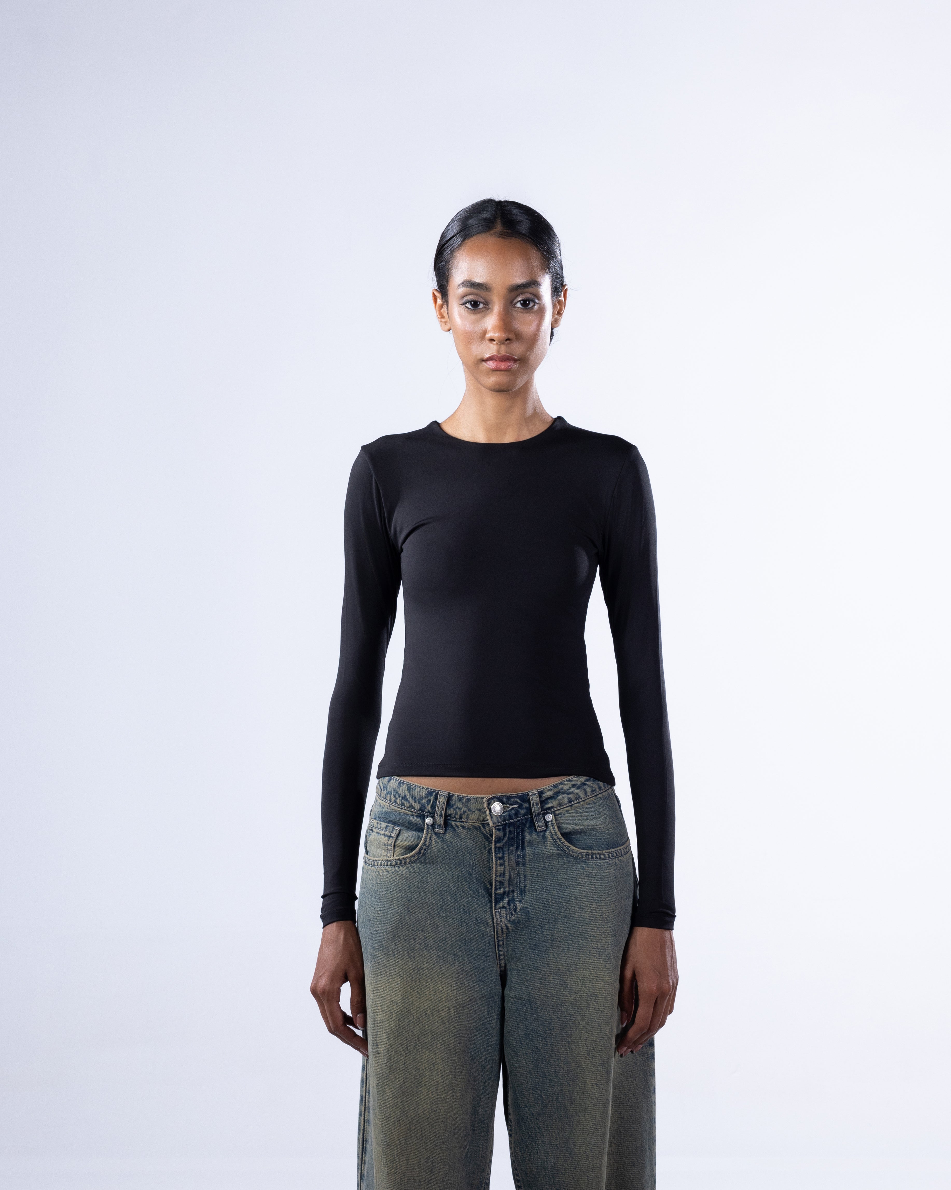 ROUND AERO CONTOUR LONG SLEEVE TOP - BLACK